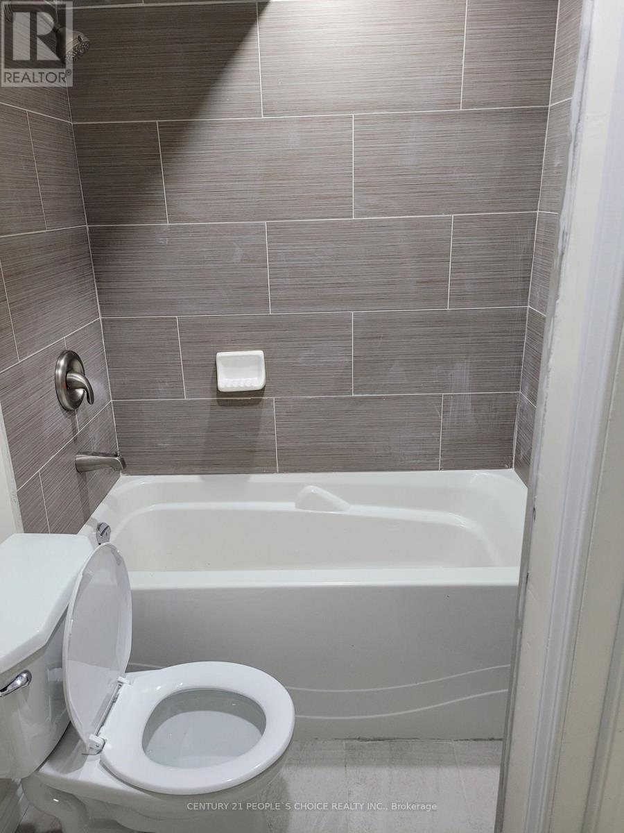 Walkout Bsmt - 383 Jay Crescent, Orangeville, Ontario  L9W 4Y7 - Photo 14 - W12801378