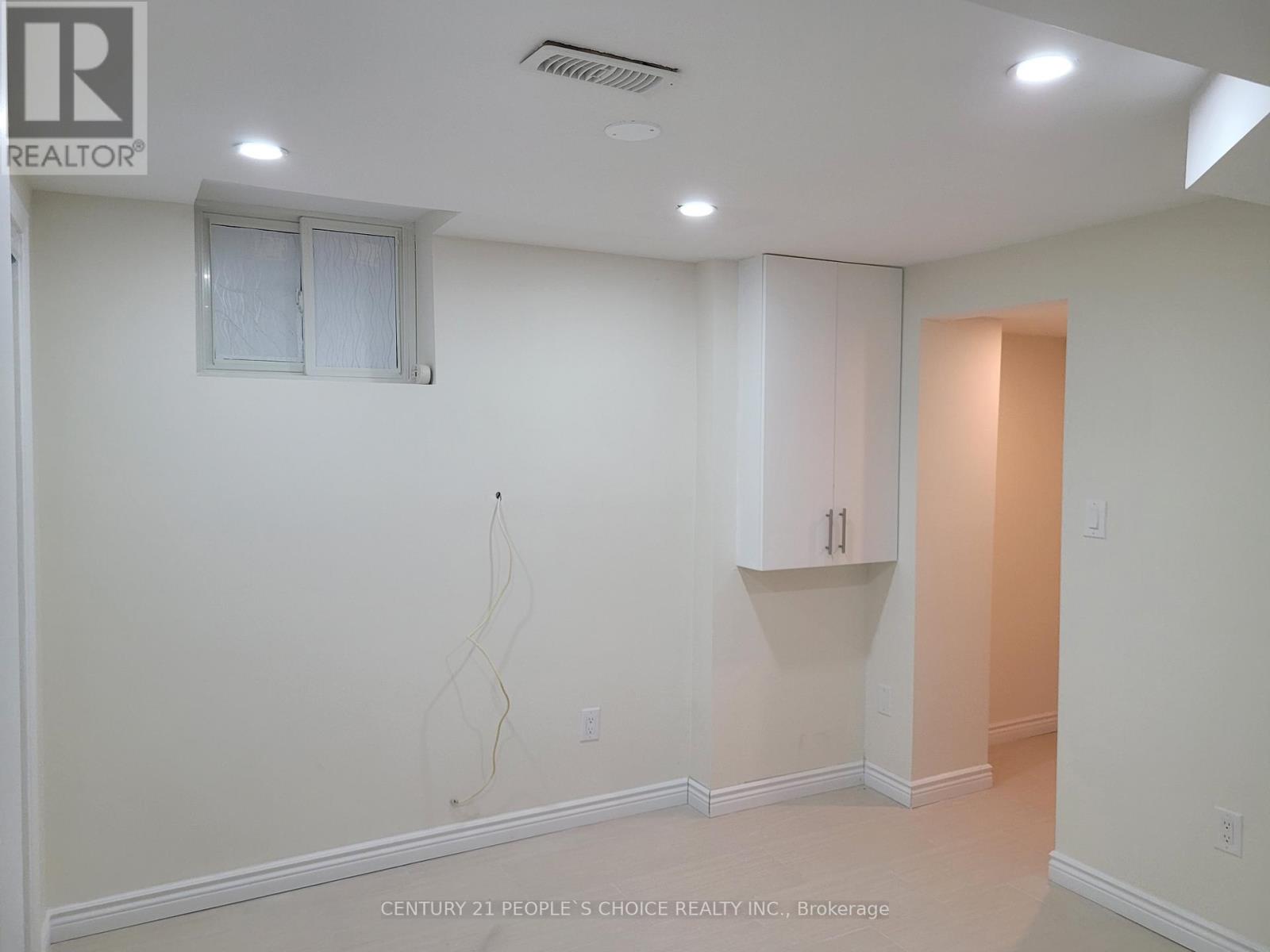 Walkout Bsmt - 383 Jay Crescent, Orangeville, Ontario  L9W 4Y7 - Photo 17 - W12801378