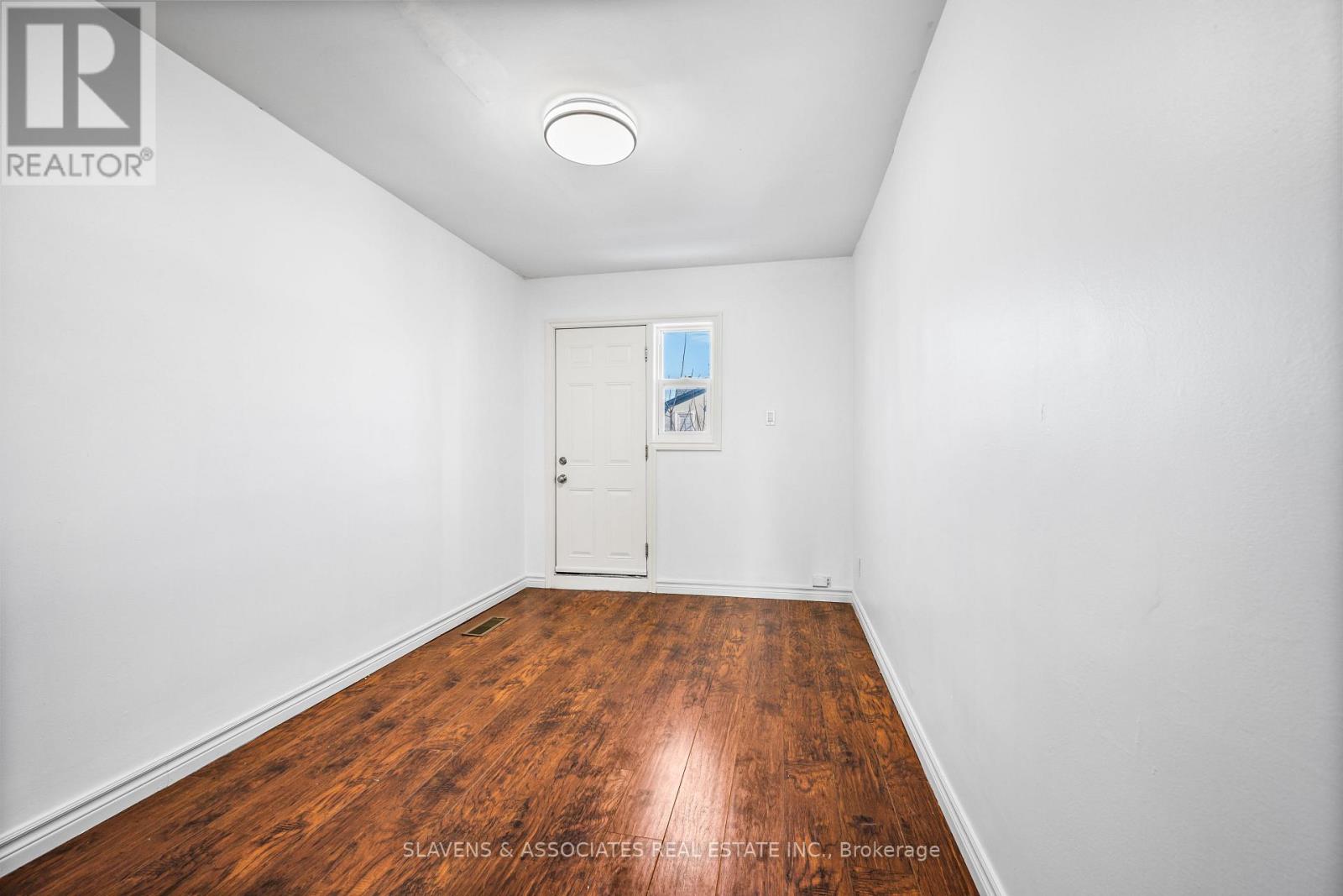 900a Wilson Avenue, Toronto, Ontario  M3K 1E7 - Photo 14 - W12801400