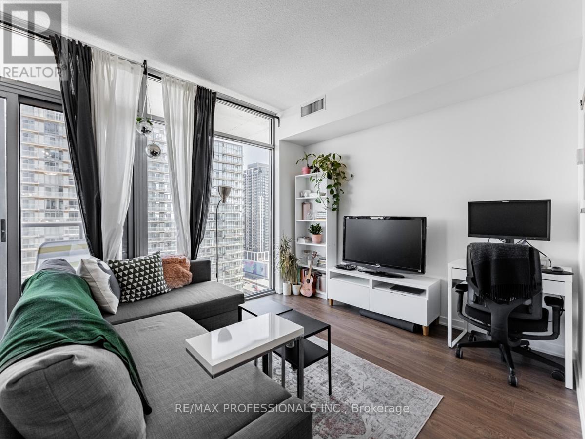 2113 - 105 The Queensway, Toronto, Ontario  M6S 5B5 - Photo 11 - W12801418