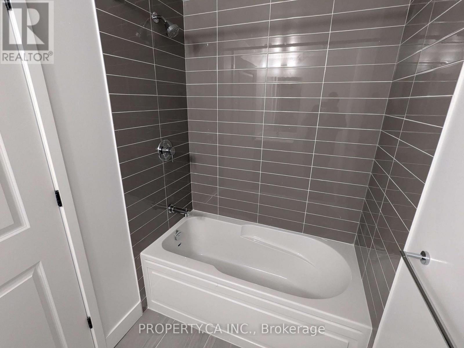 527 - 2343 Khalsa Gate, Oakville (Wm Westmount), Ontario  L6M 4J2 - Photo 6 - W12801476