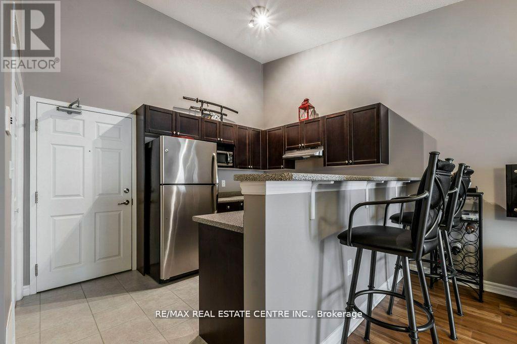 409 - 1360 Main Street E, Milton, Ontario  L9T 7S5 - Photo 5 - W12801480