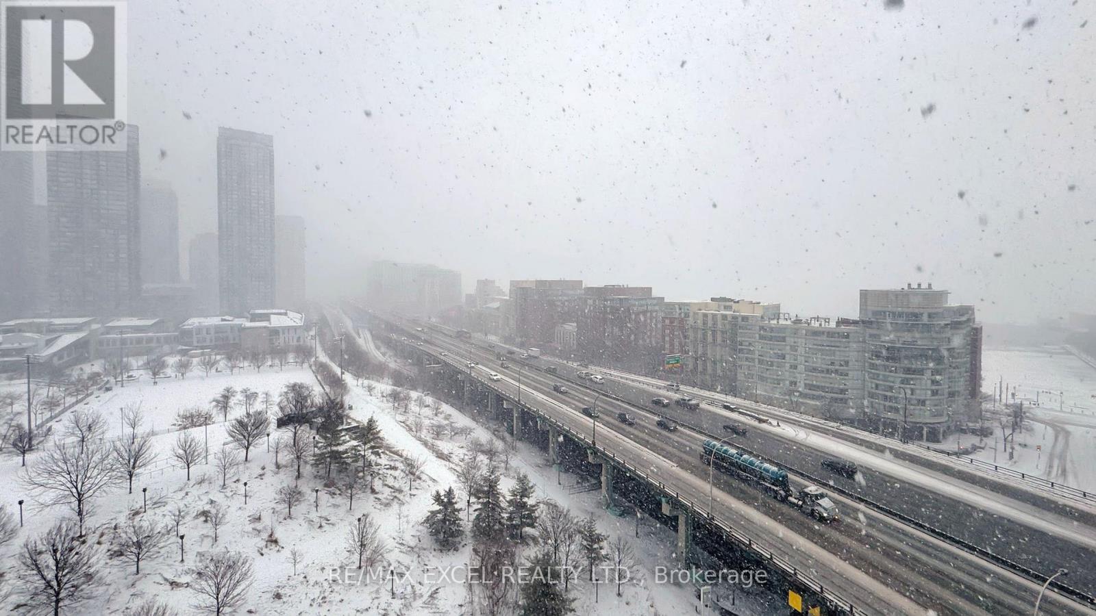 1606 - 75 Queens Wharf Road, Toronto, Ontario  M5V 0J8 - Photo 16 - C12749596