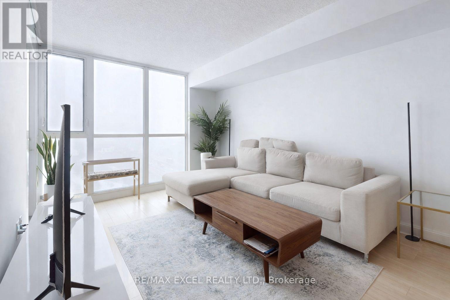 1606 - 75 Queens Wharf Road, Toronto, Ontario  M5V 0J8 - Photo 5 - C12749596