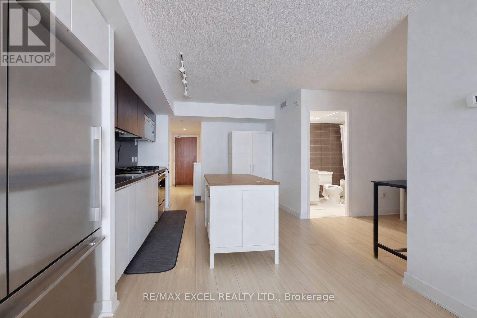 1606 - 75 Queens Wharf Road, Toronto, Ontario  M5V 0J8 - Photo 8 - C12749596