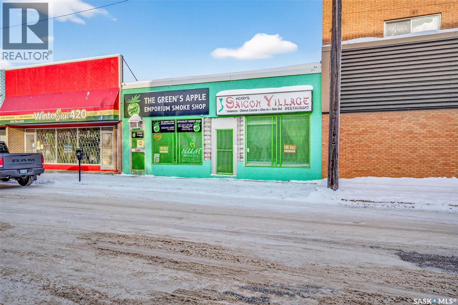 56 13th Street W, Prince Albert, Saskatchewan  S6V 3E8 - Photo 2 - SK028854