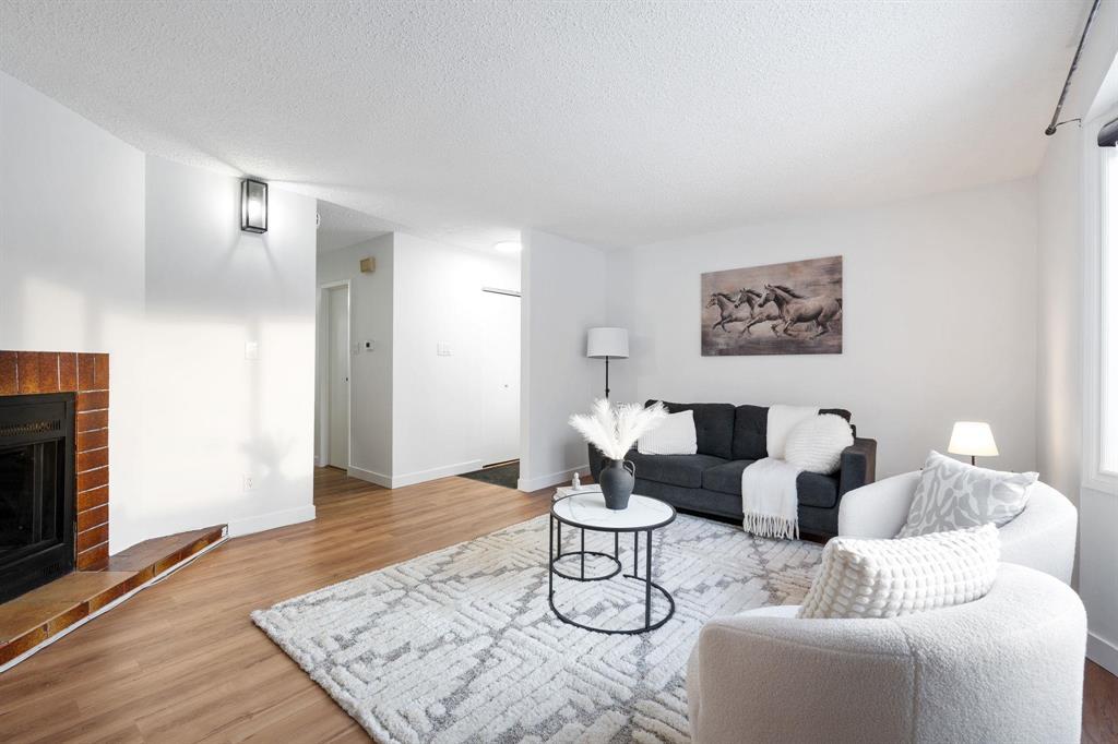 39 Birchbark Bay, Winnipeg, Manitoba  R2V 4P2 - Photo 3 - 202602765