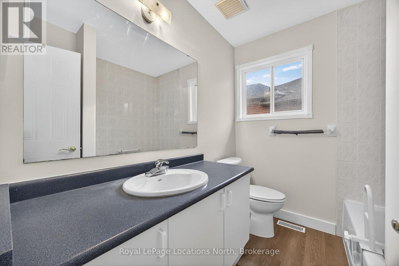 12 Brillinger Drive, Wasaga Beach, Ontario  L9Z 1L4 - Photo 22 - S12801634