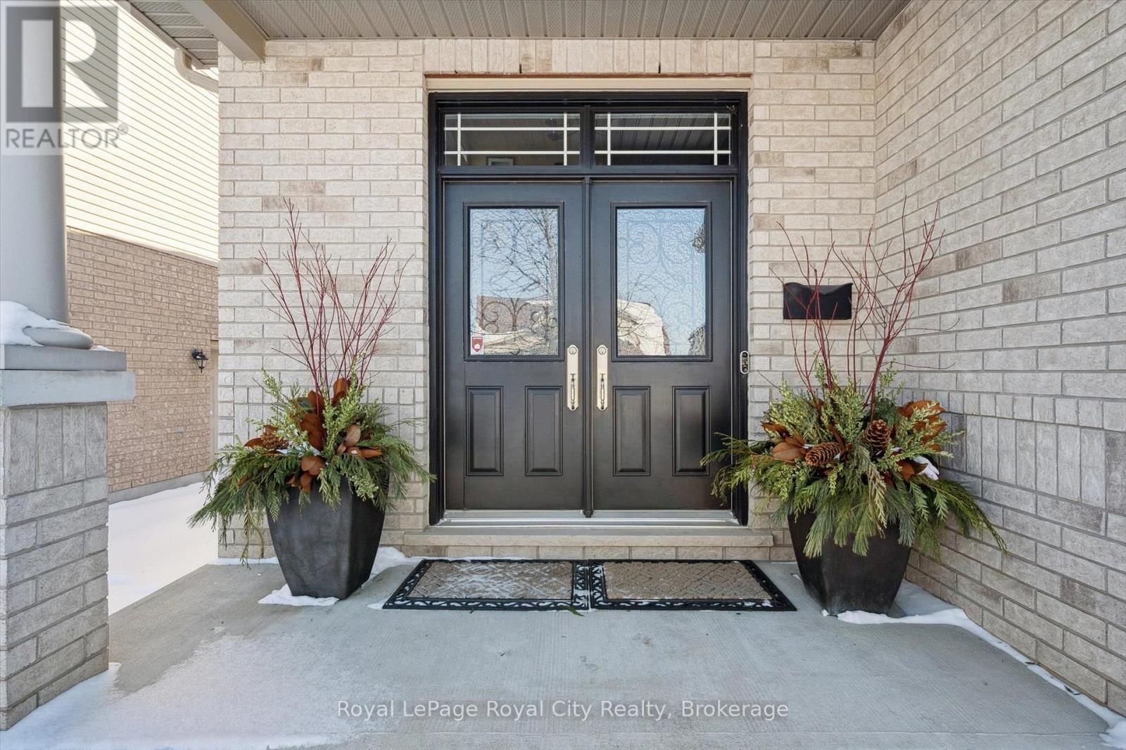 16 Hall Avenue, Guelph, Ontario  N1L 0B3 - Photo 3 - X12801596