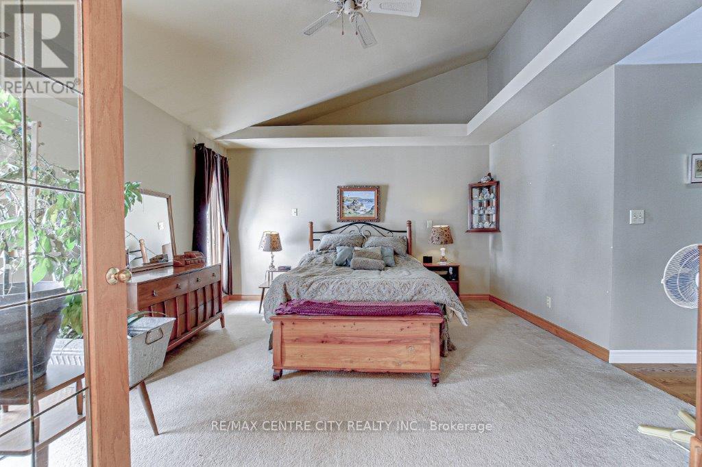 34639 Third Line, Southwold, Ontario  N0L 2G0 - Photo 12 - X12801600