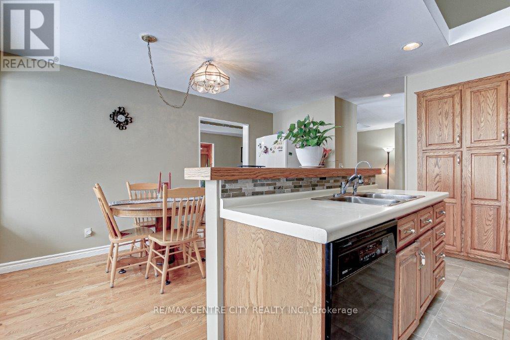 34639 Third Line, Southwold, Ontario  N0L 2G0 - Photo 19 - X12801600