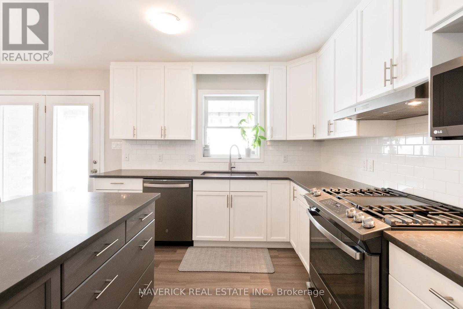 224 Snyders Avenue, Central Elgin, Ontario  N0L 1B0 - Photo 13 - X12801734