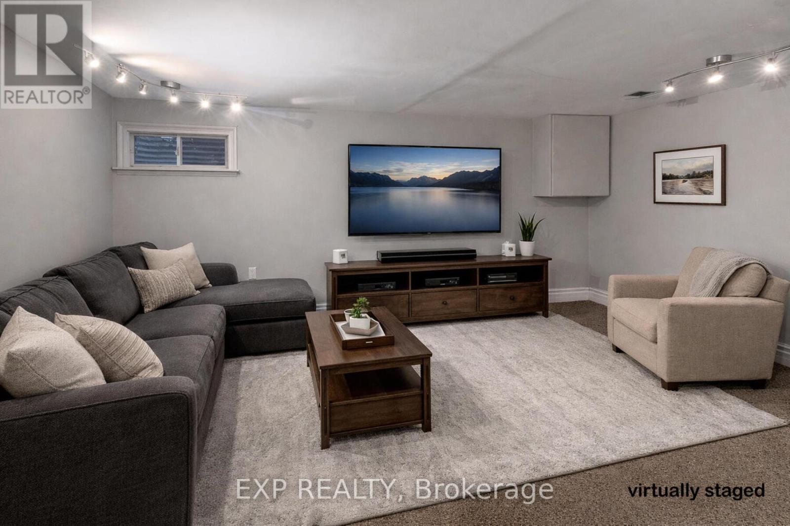 152 - 166 Southdale Road W, London South, Ontario  N6J 2J1 - Photo 13 - X12801812