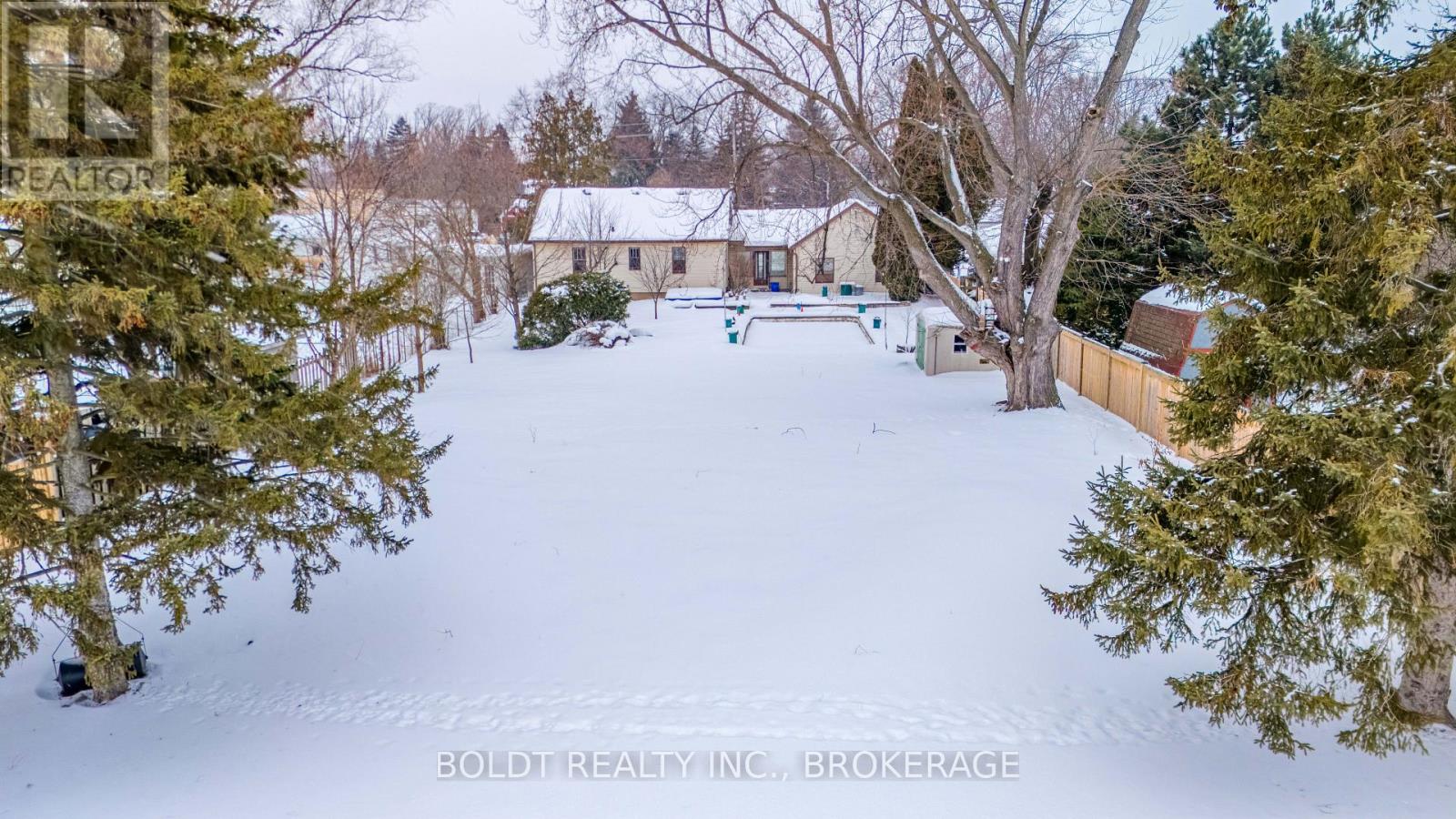 542 Niagara Street, St. Catharines, Ontario  L2M 3P5 - Photo 5 - X12771420