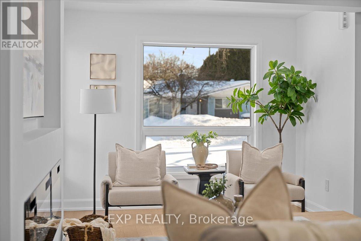 41 Qualicum Street, Ottawa, Ontario  K2H 7H3 - Photo 12 - X12801554