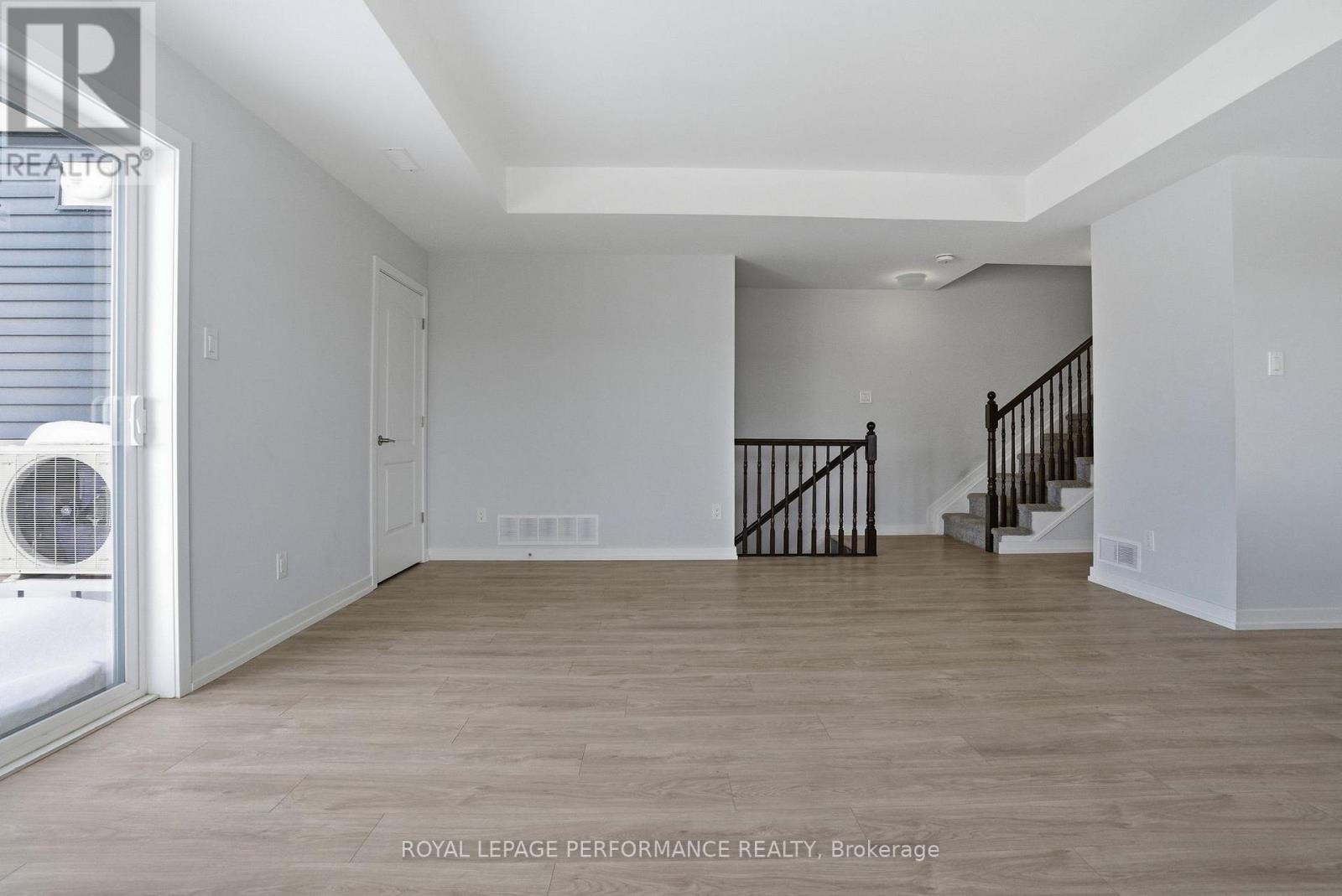 57 Dashing Private, Ottawa, Ontario  K4A 5S7 - Photo 10 - X12801618