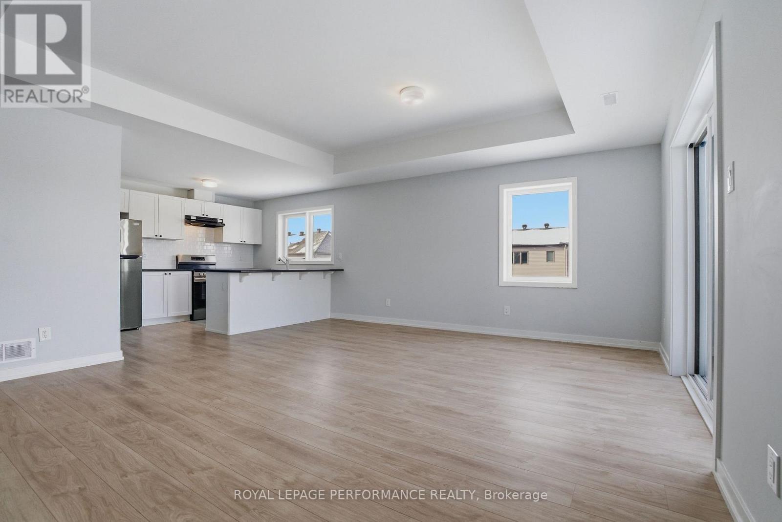 57 Dashing Private, Ottawa, Ontario  K4A 5S7 - Photo 13 - X12801618