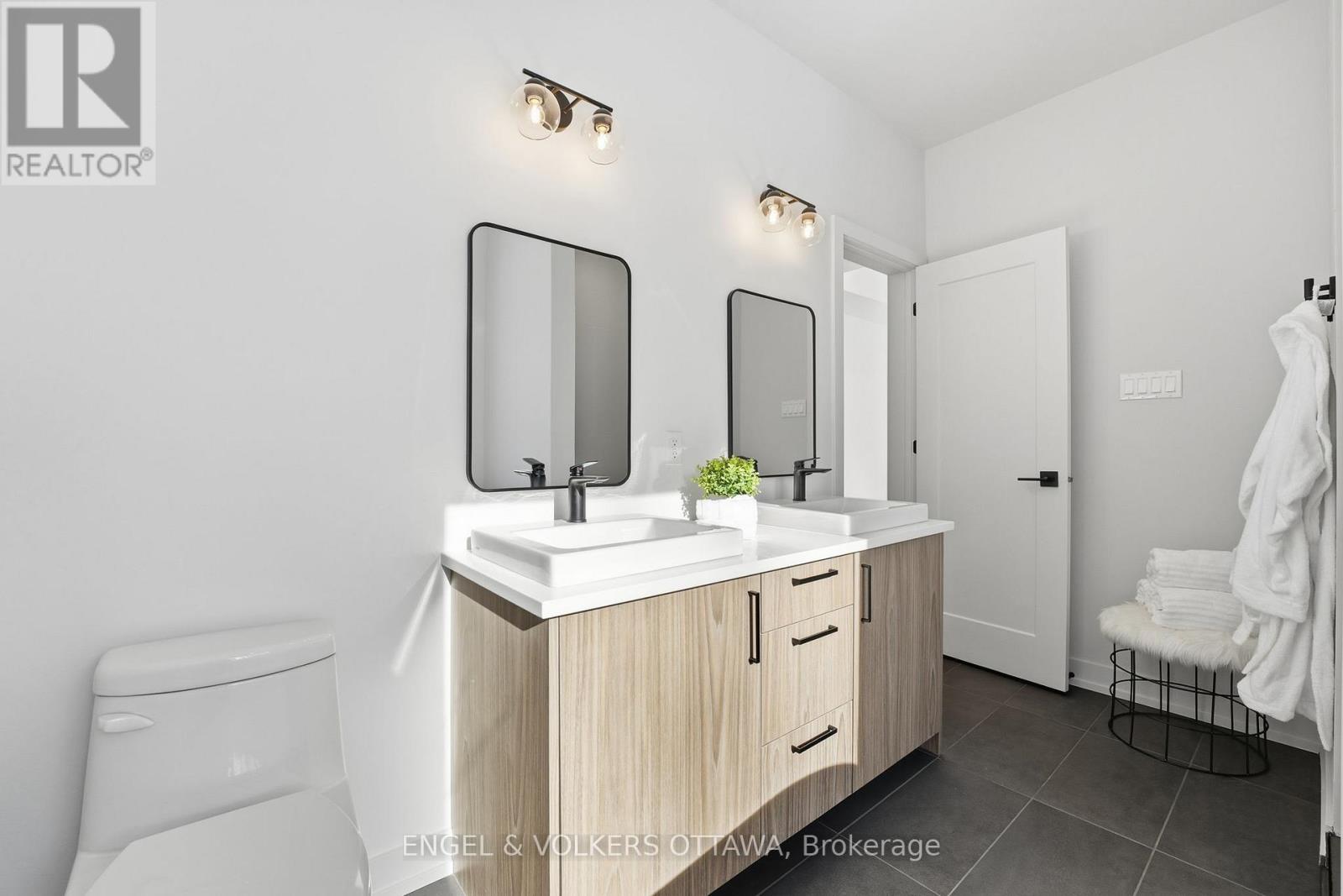 557 Bayview Drive, Ottawa, Ontario  K0A 3M0 - Photo 22 - X12801670