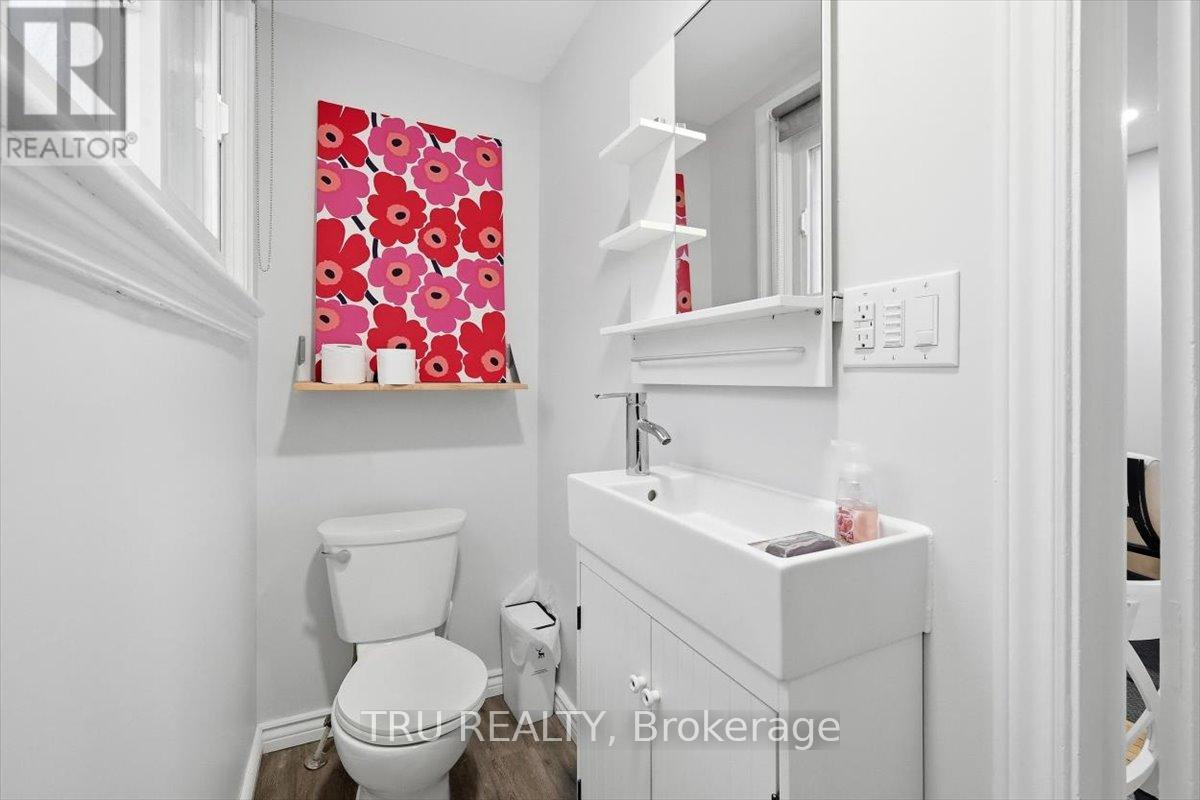 355 Cambridge Street N, Ottawa, Ontario  K1R 7B3 - Photo 12 - X12801712