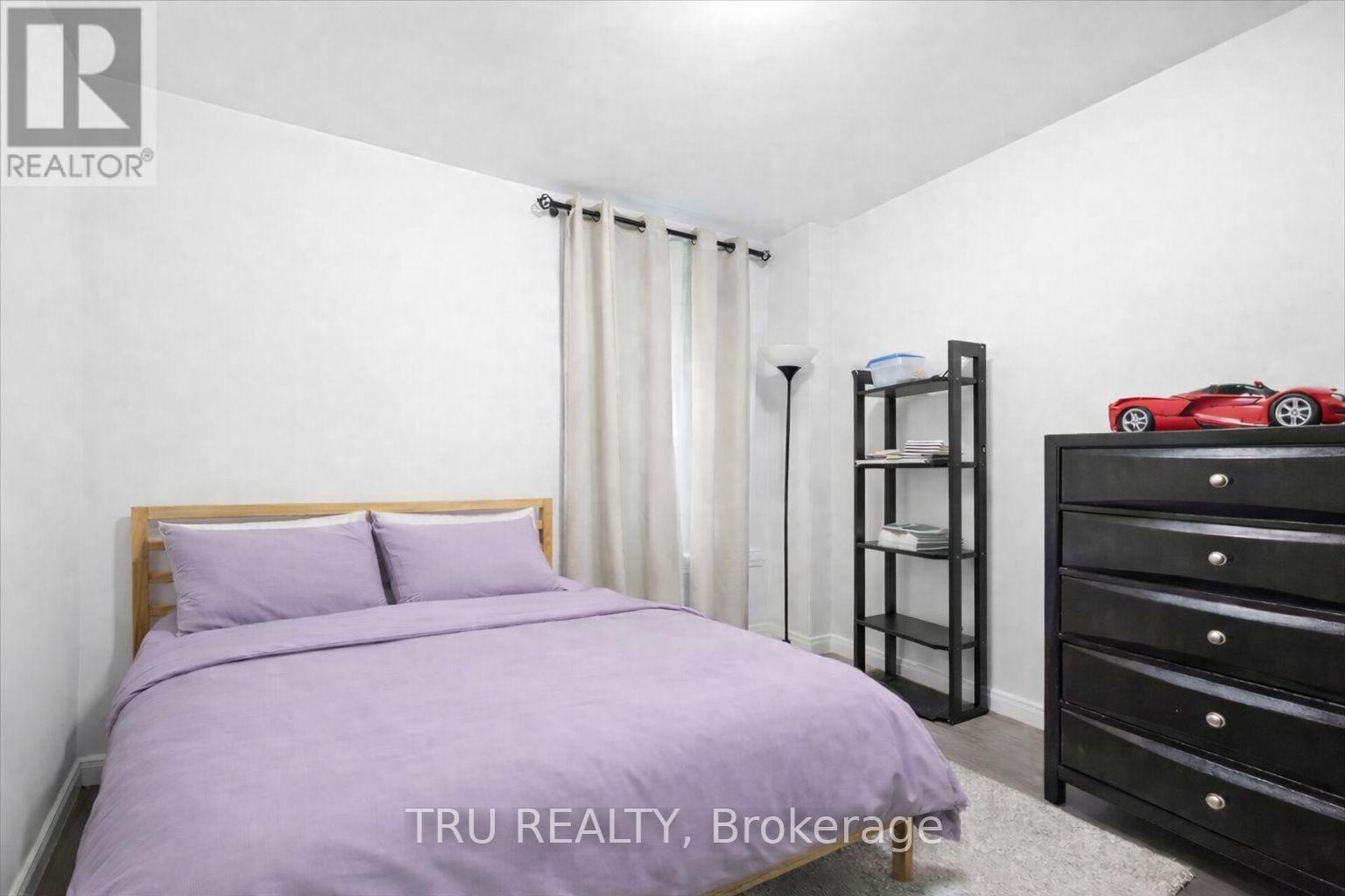 355 Cambridge Street N, Ottawa, Ontario  K1R 7B3 - Photo 18 - X12801712