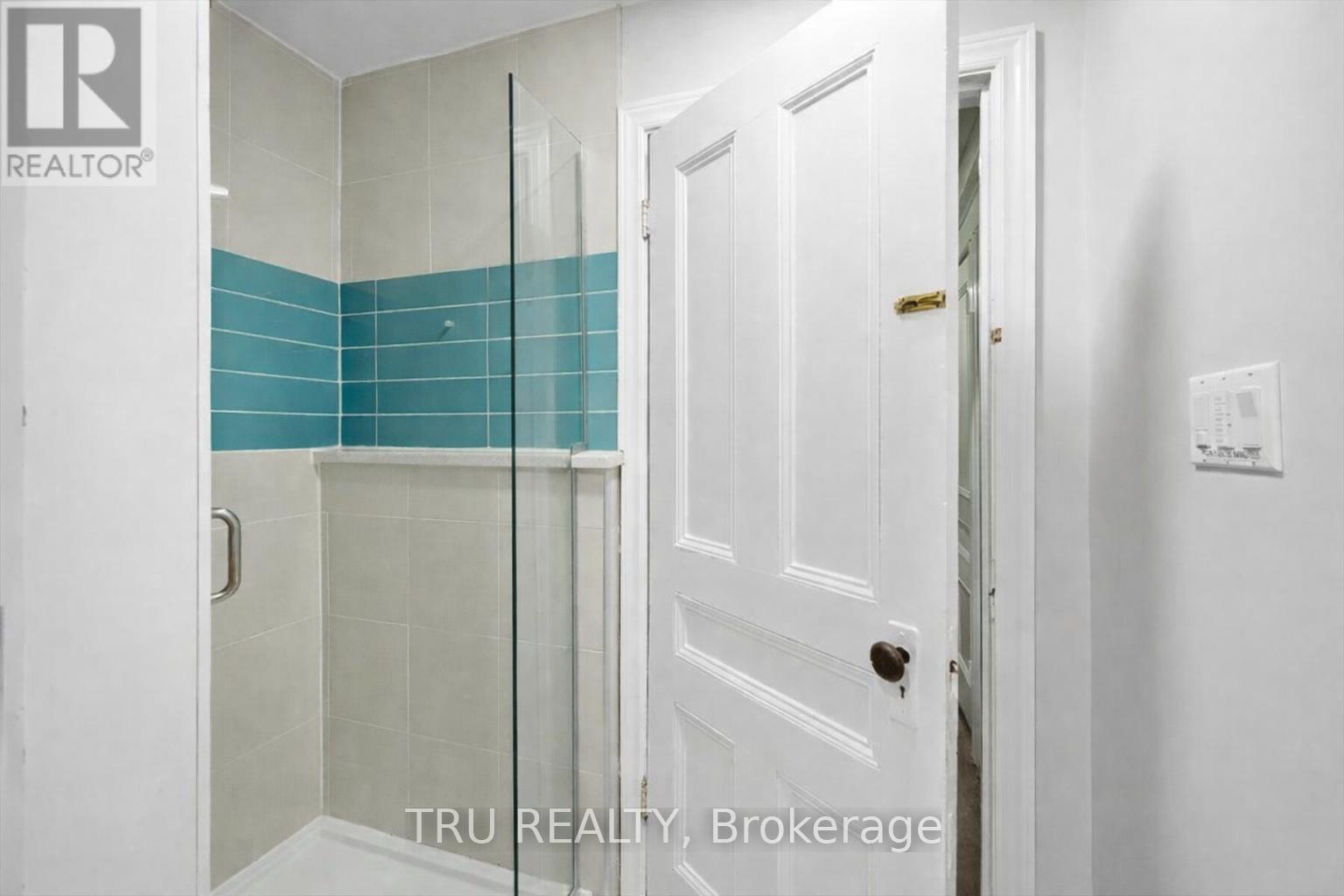 355 Cambridge Street N, Ottawa, Ontario  K1R 7B3 - Photo 21 - X12801712