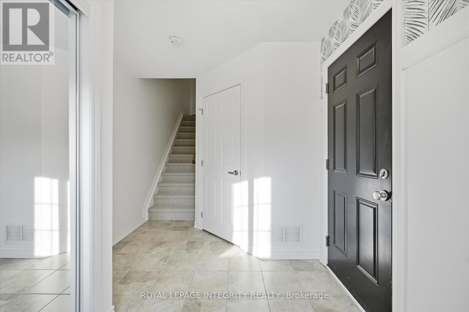 67 Luminescence Way, Ottawa, Ontario  K4A 0V9 - Photo 4 - X12801718