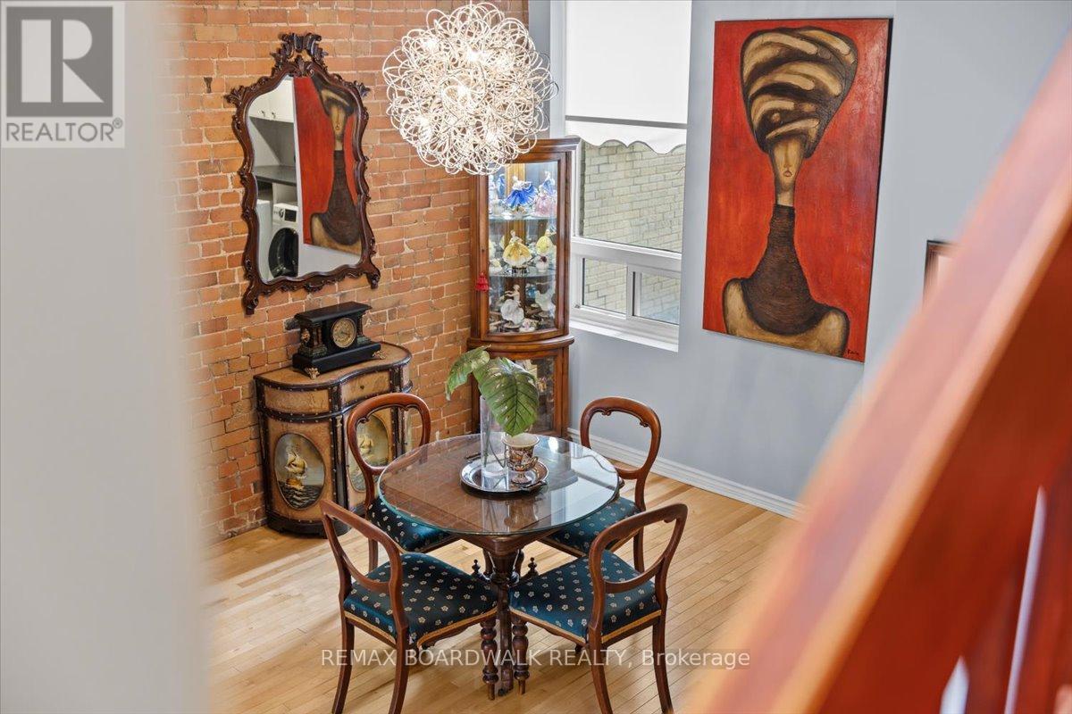 32 Waverley Street, Ottawa, Ontario  K2P 0T9 - Photo 13 - X12801728