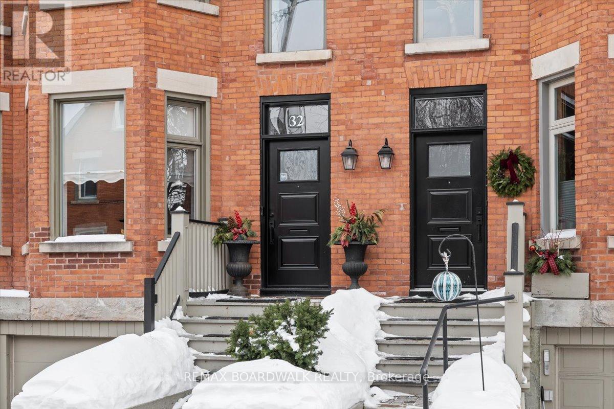32 Waverley Street, Ottawa, Ontario  K2P 0T9 - Photo 2 - X12801728