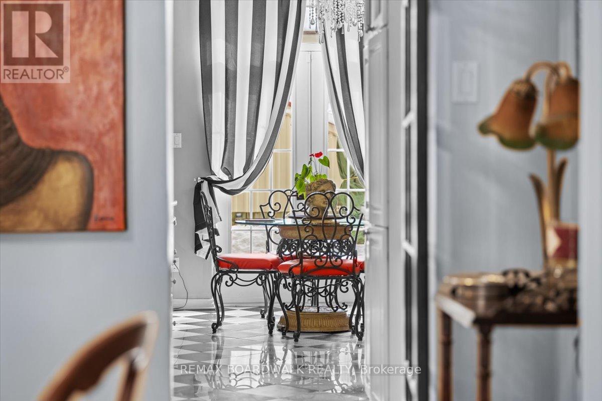 32 Waverley Street, Ottawa, Ontario  K2P 0T9 - Photo 21 - X12801728