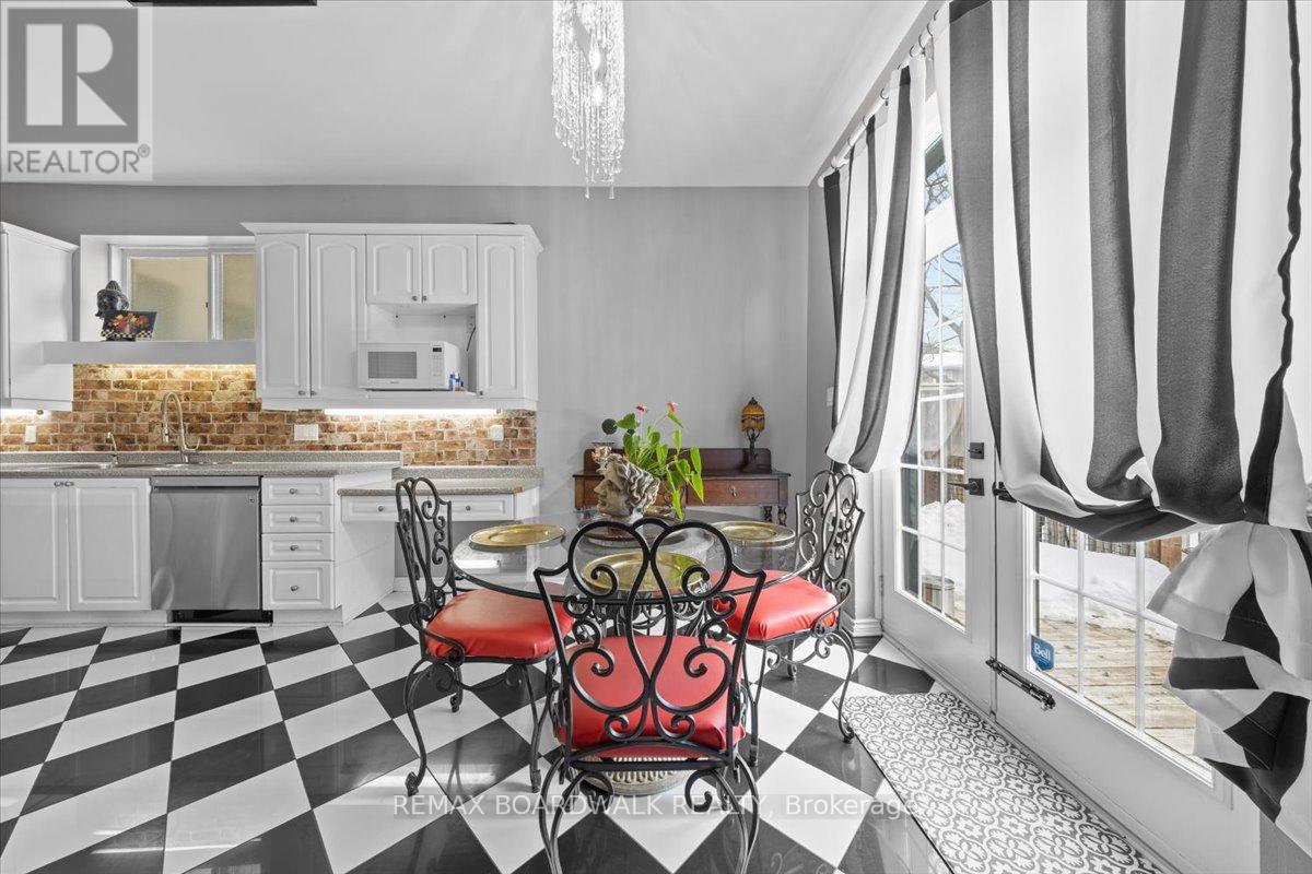 32 Waverley Street, Ottawa, Ontario  K2P 0T9 - Photo 22 - X12801728