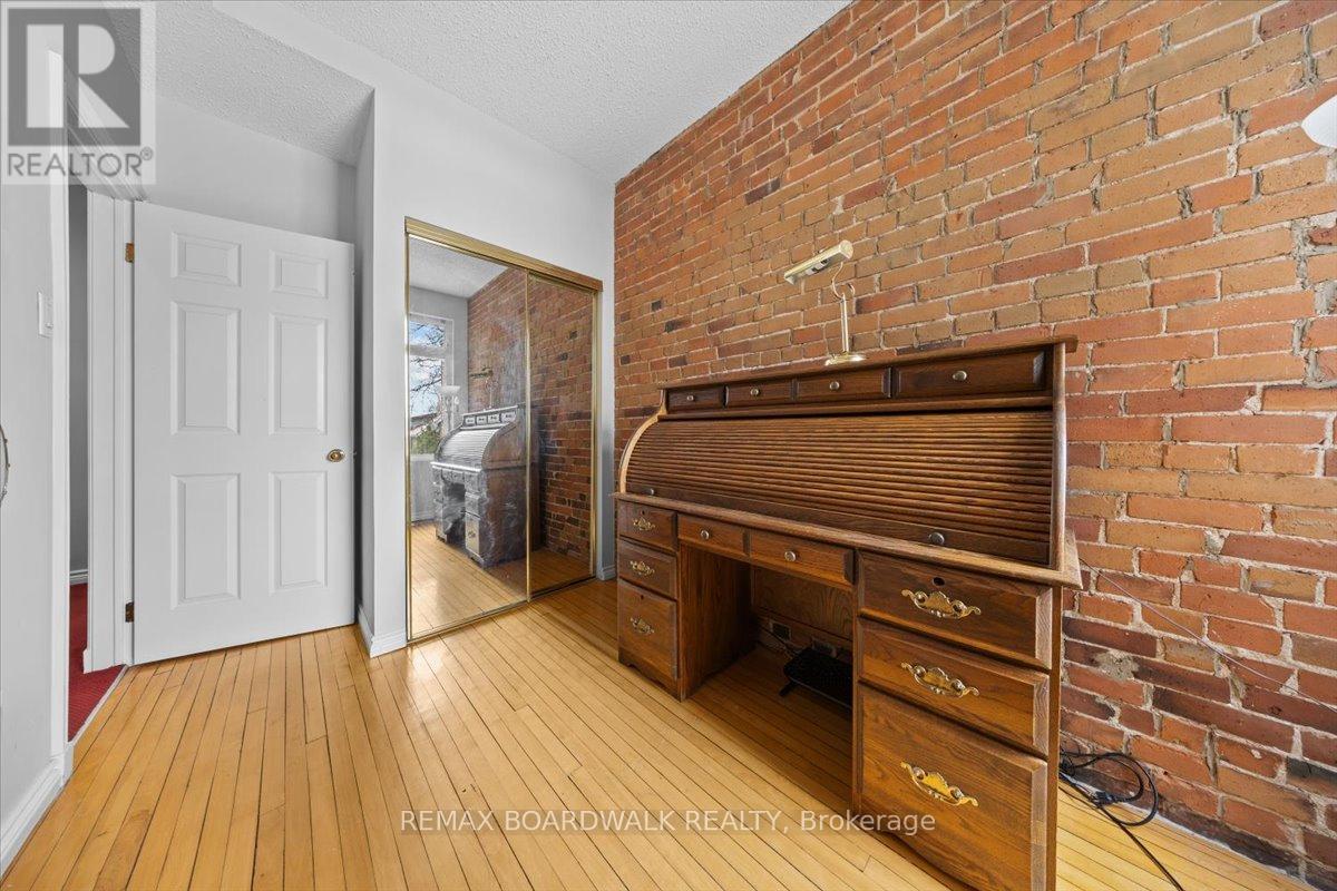 32 Waverley Street, Ottawa, Ontario  K2P 0T9 - Photo 27 - X12801728