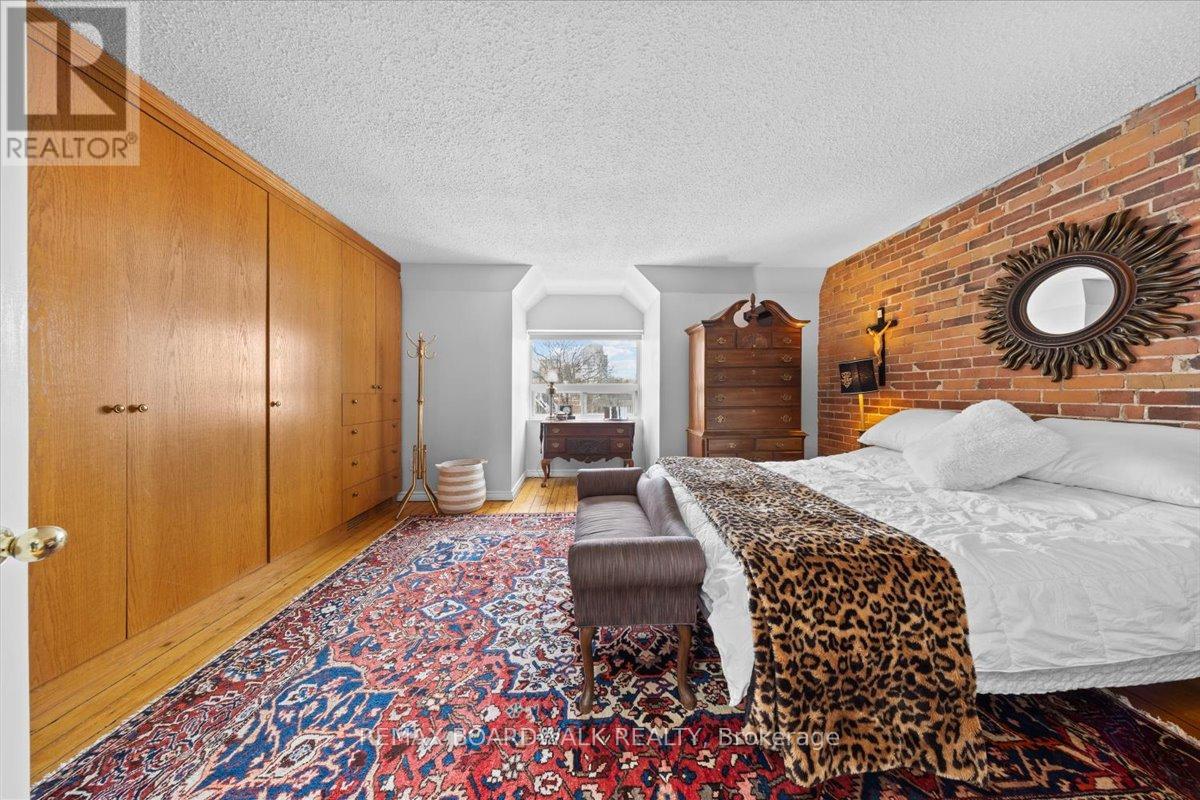 32 Waverley Street, Ottawa, Ontario  K2P 0T9 - Photo 37 - X12801728