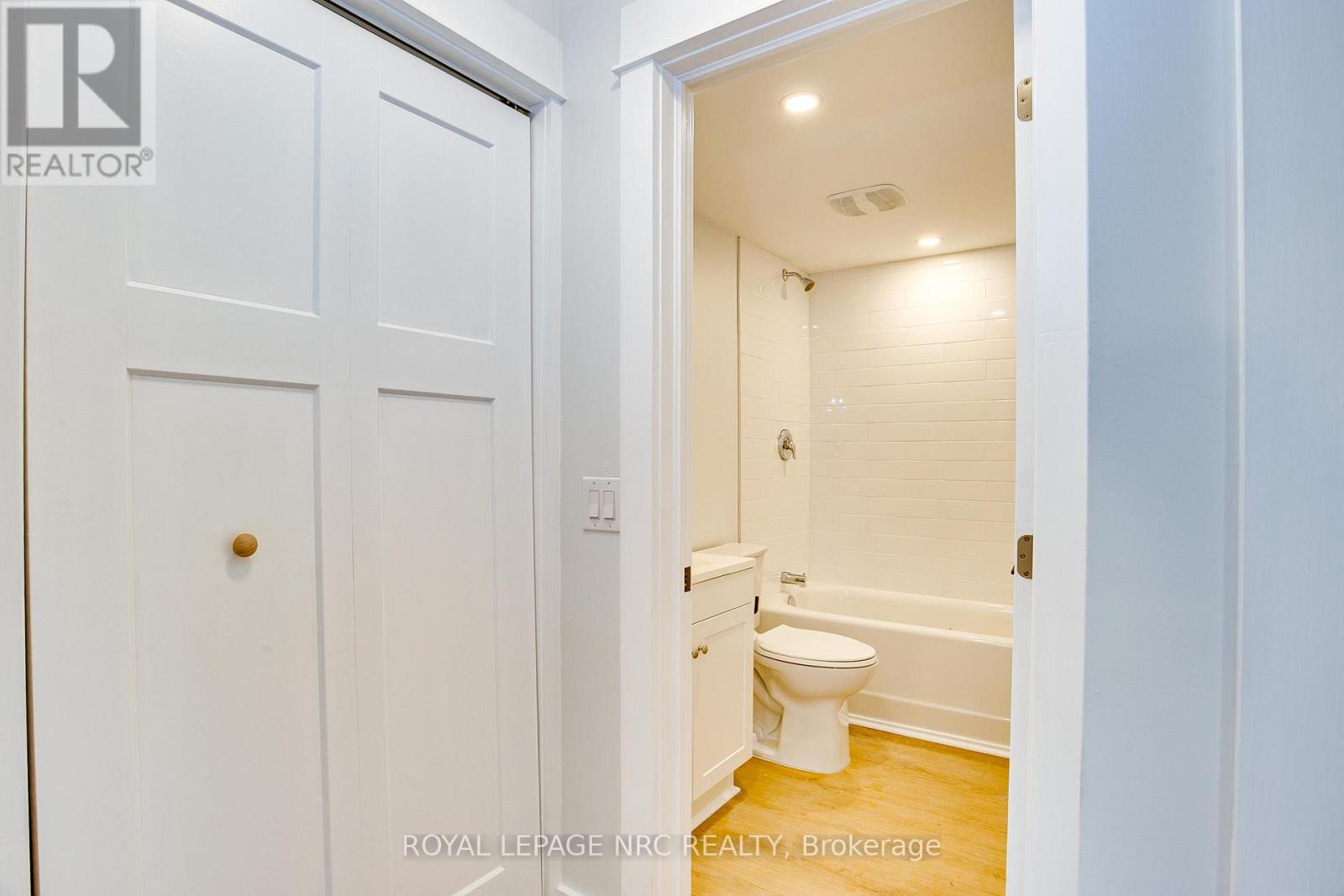 2 - 316 Elmwood Avenue, Fort Erie, Ontario  L0S 1B0 - Photo 9 - X12801644