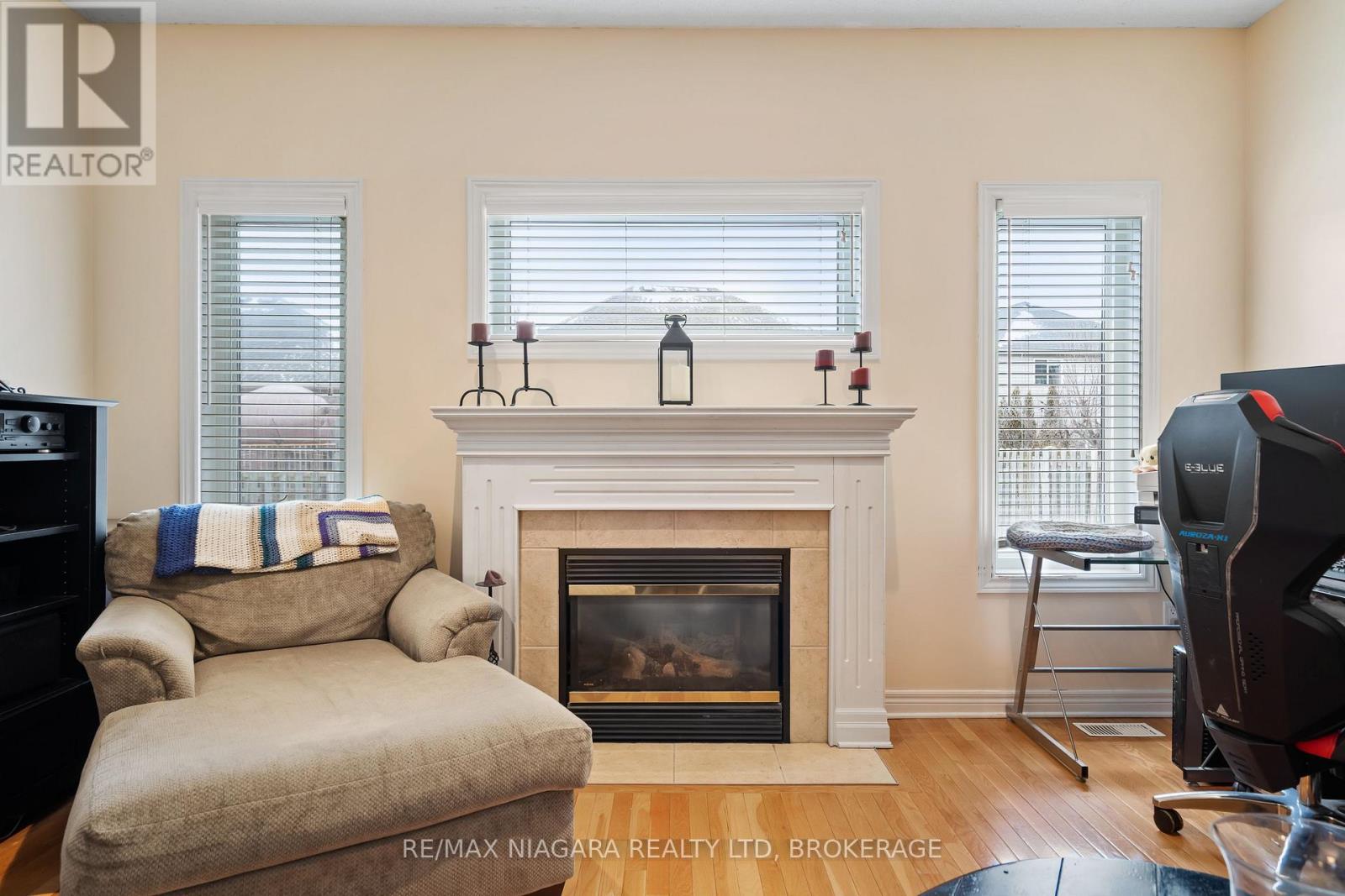 7 Honey Locust Circle, Thorold, Ontario  L2V 5E3 - Photo 11 - X12801684