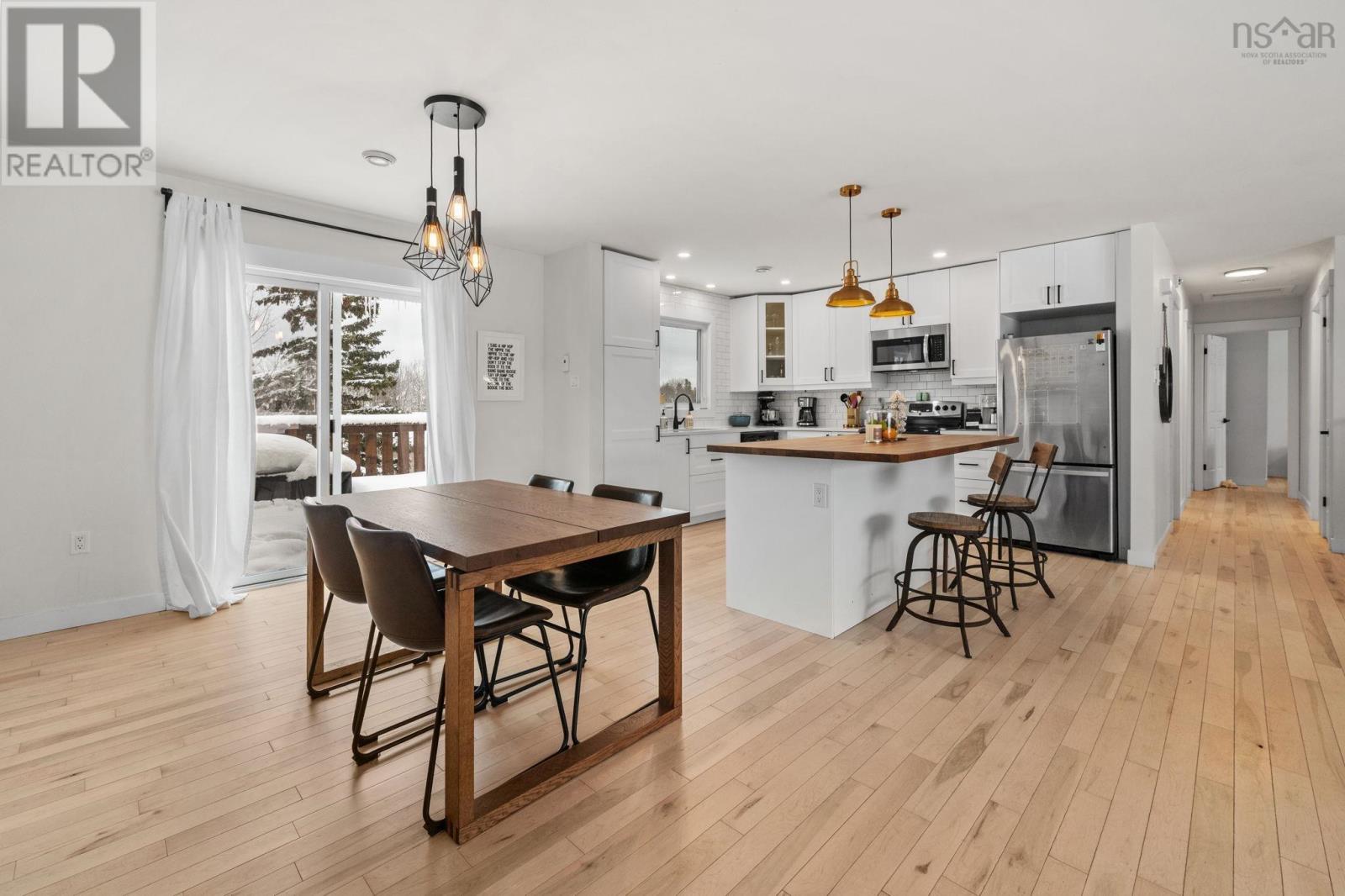 679 Basinview Drive, Bedford, Nova Scotia  B4A 3E8 - Photo 9 - 202603033