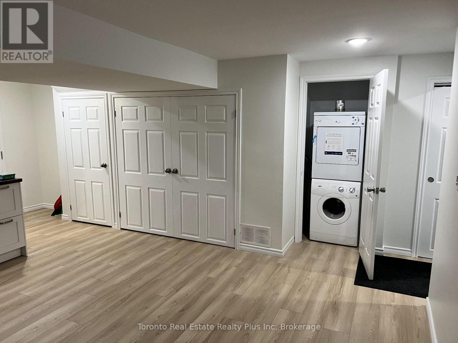 19 Breesegarden Lane, Guelph, Ontario  N1E 7H1 - Photo 11 - X12740670