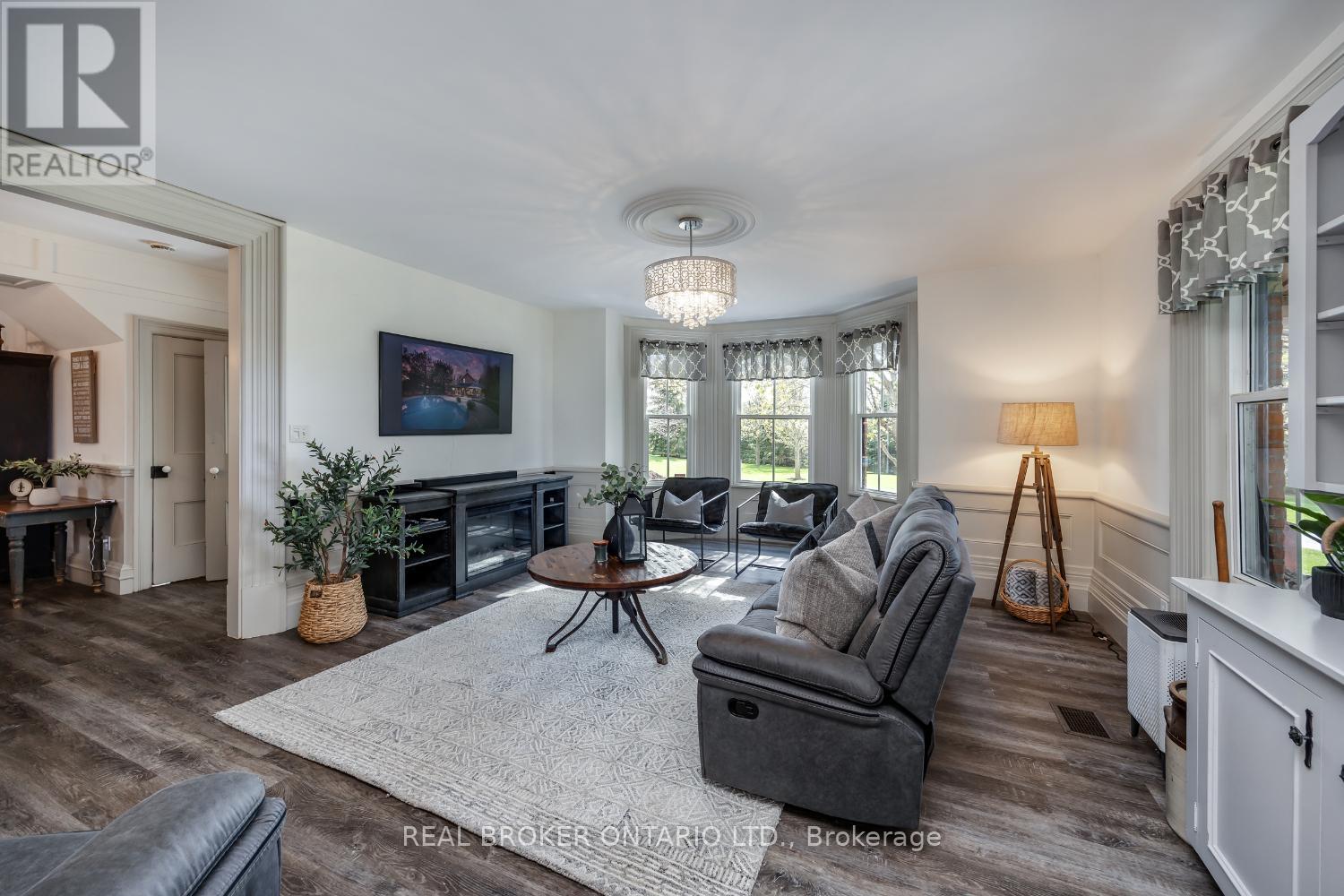 832 Highway 7a, Kawartha Lakes, Ontario  L0A 1A0 - Photo 15 - X12654384