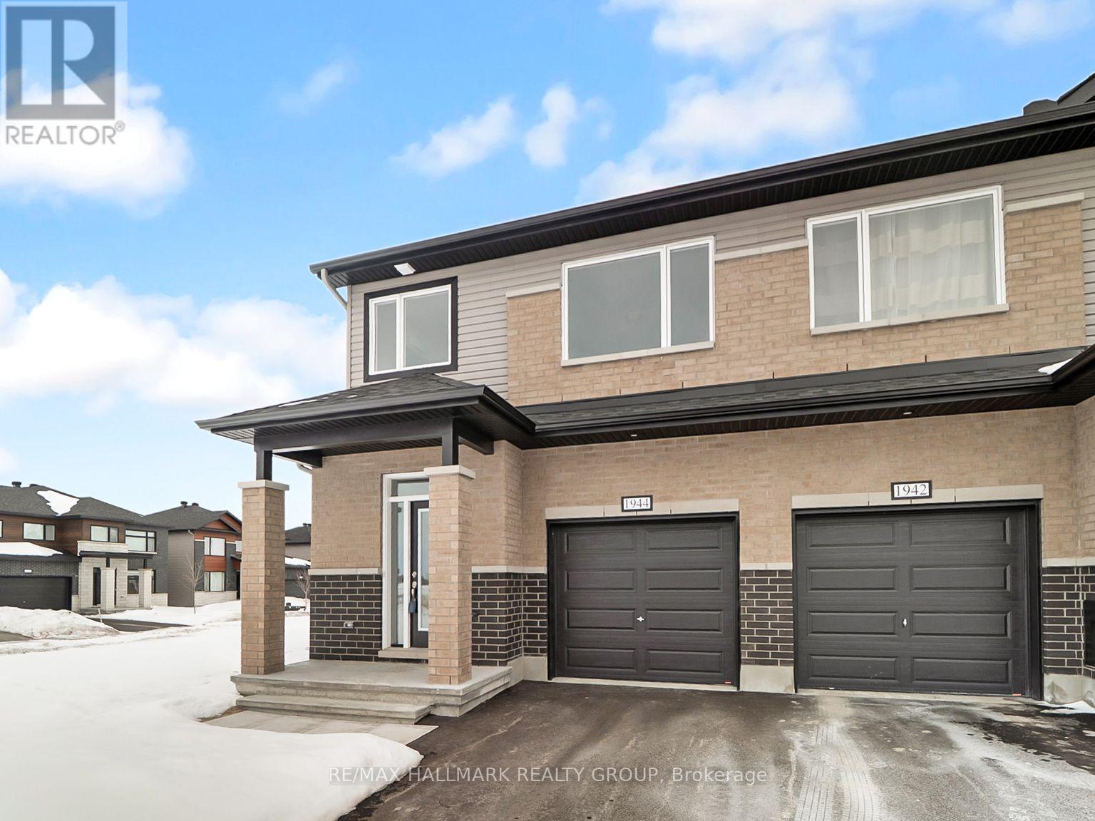 1944 HAWKER PRIVATE, Ottawa, Ontario