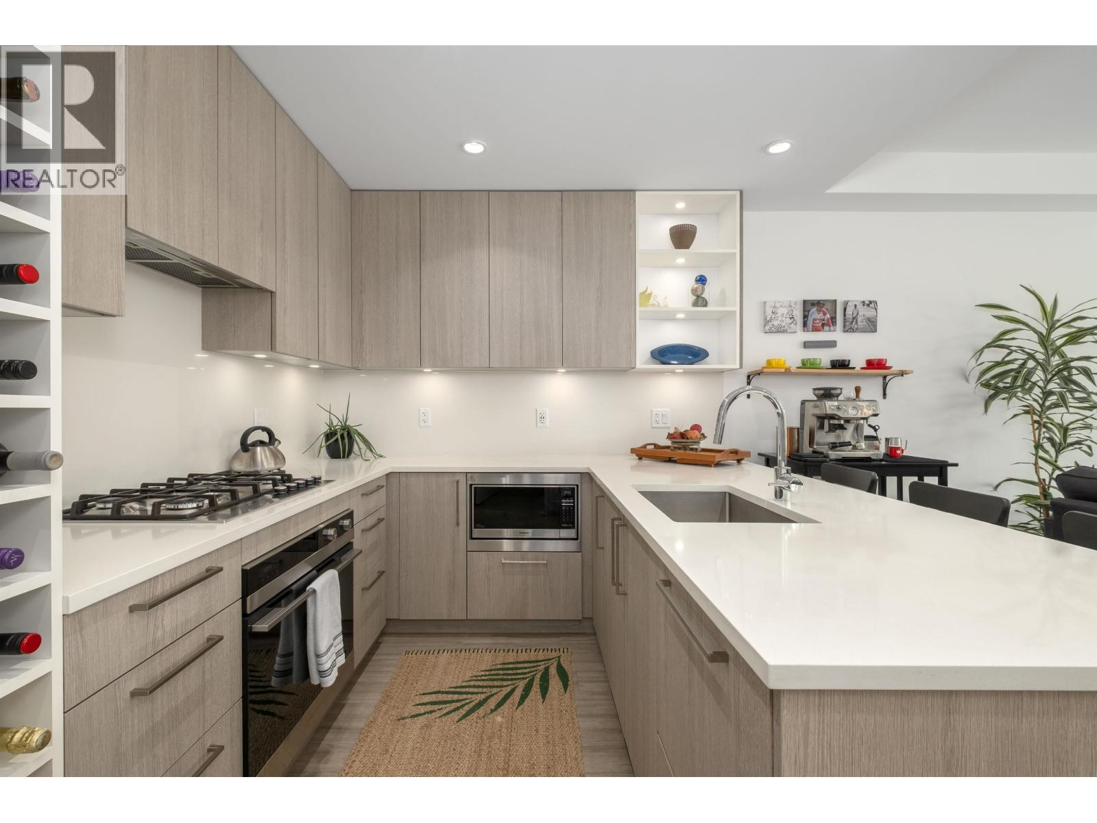 111 747 E 3rd Street, North Vancouver, British Columbia  V7L 1G8 - Photo 14 - R3081817