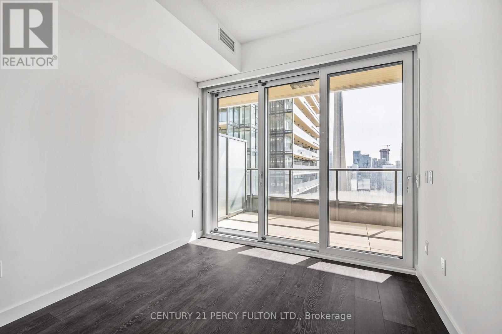 5107 - 3 Concord Cityplace Way, Toronto, Ontario  M5V 3M5 - Photo 5 - C12801586