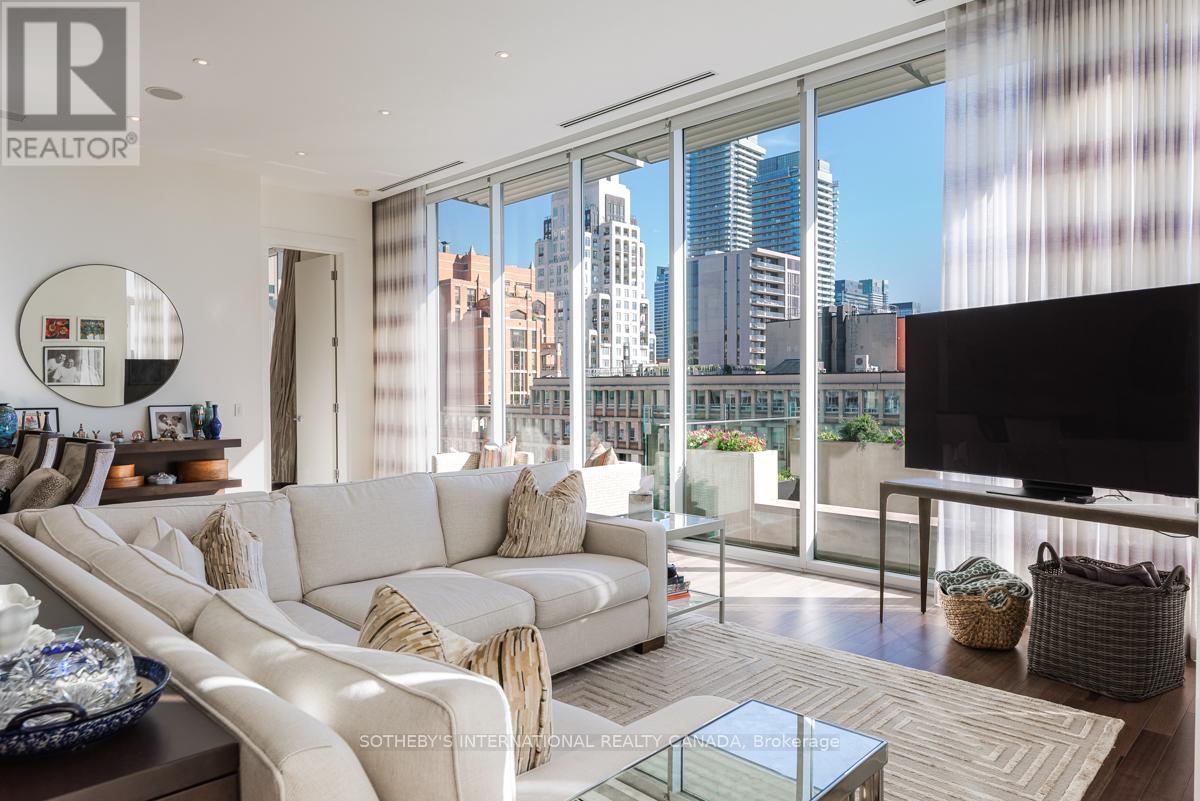 1201 - 155 Cumberland Street, Toronto, Ontario  M5R 1A2 - Photo 12 - C12801642