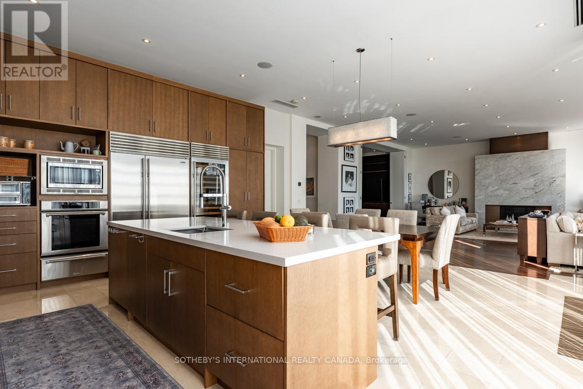 1201 - 155 Cumberland Street, Toronto, Ontario  M5R 1A2 - Photo 18 - C12801642