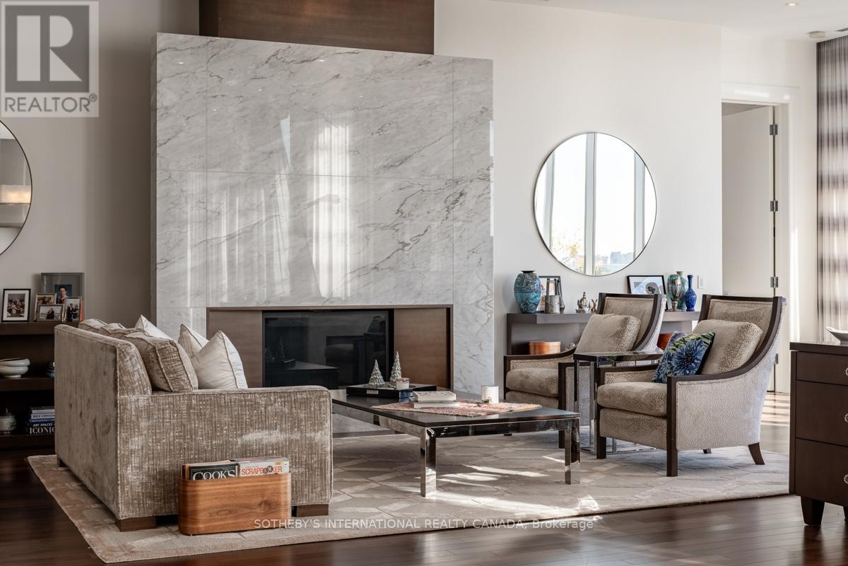 1201 - 155 Cumberland Street, Toronto, Ontario  M5R 1A2 - Photo 6 - C12801642