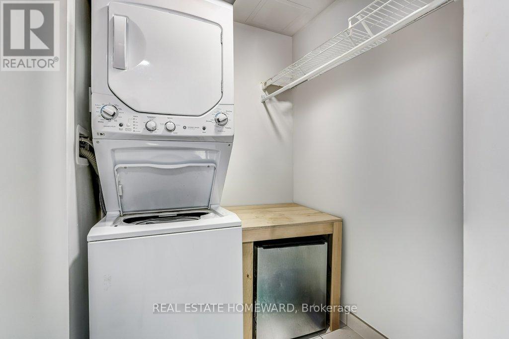 3504 - 39 Roehampton Avenue E, Toronto, Ontario  M4P 1P9 - Photo 11 - C12801682