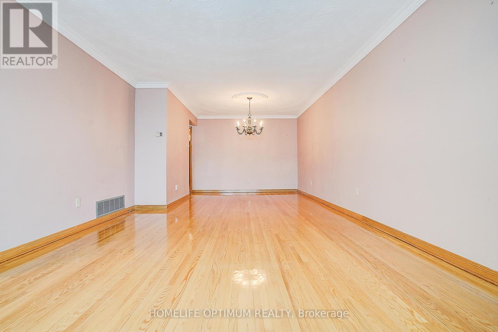 58 Hazelnut Crescent N, Toronto, Ontario  M2J 4W3 - Photo 6 - C12801752