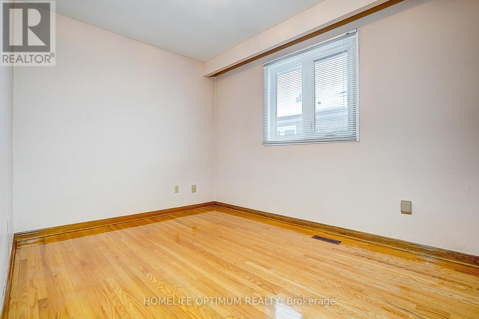 58 Hazelnut Crescent N, Toronto, Ontario  M2J 4W3 - Photo 9 - C12801752