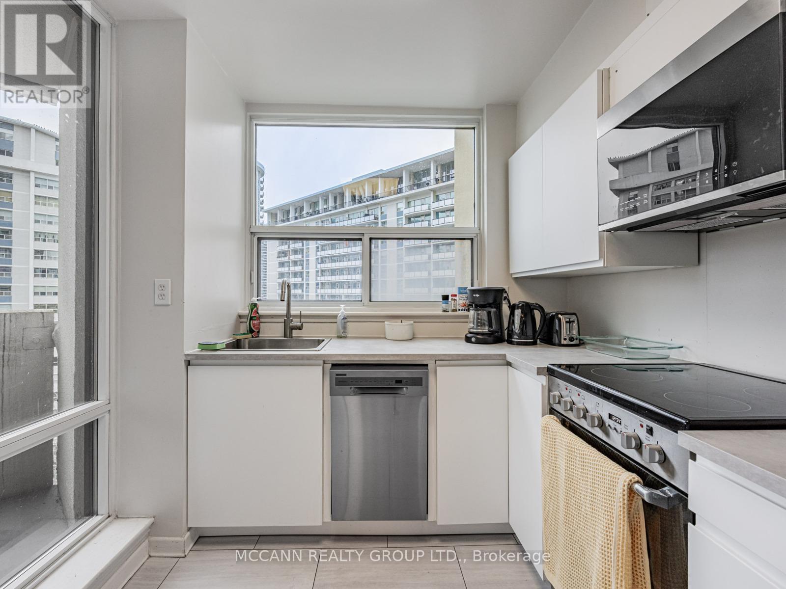 1102 - 25 Maitland Street, Toronto, Ontario  M4Y 2W1 - Photo 17 - C12801792