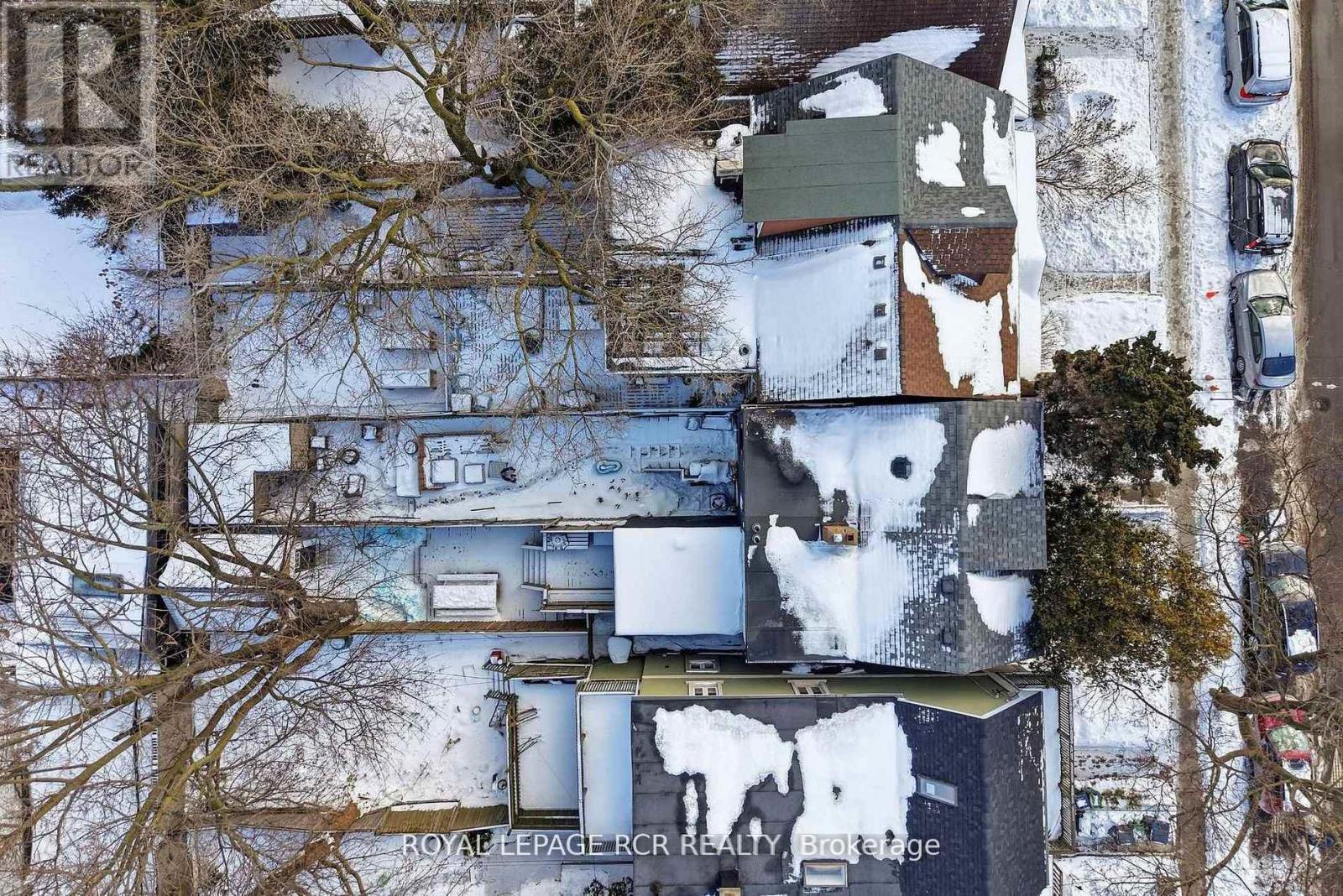 257 Rhodes Avenue, Toronto, Ontario  M4L 3A2 - Photo 34 - E12801566