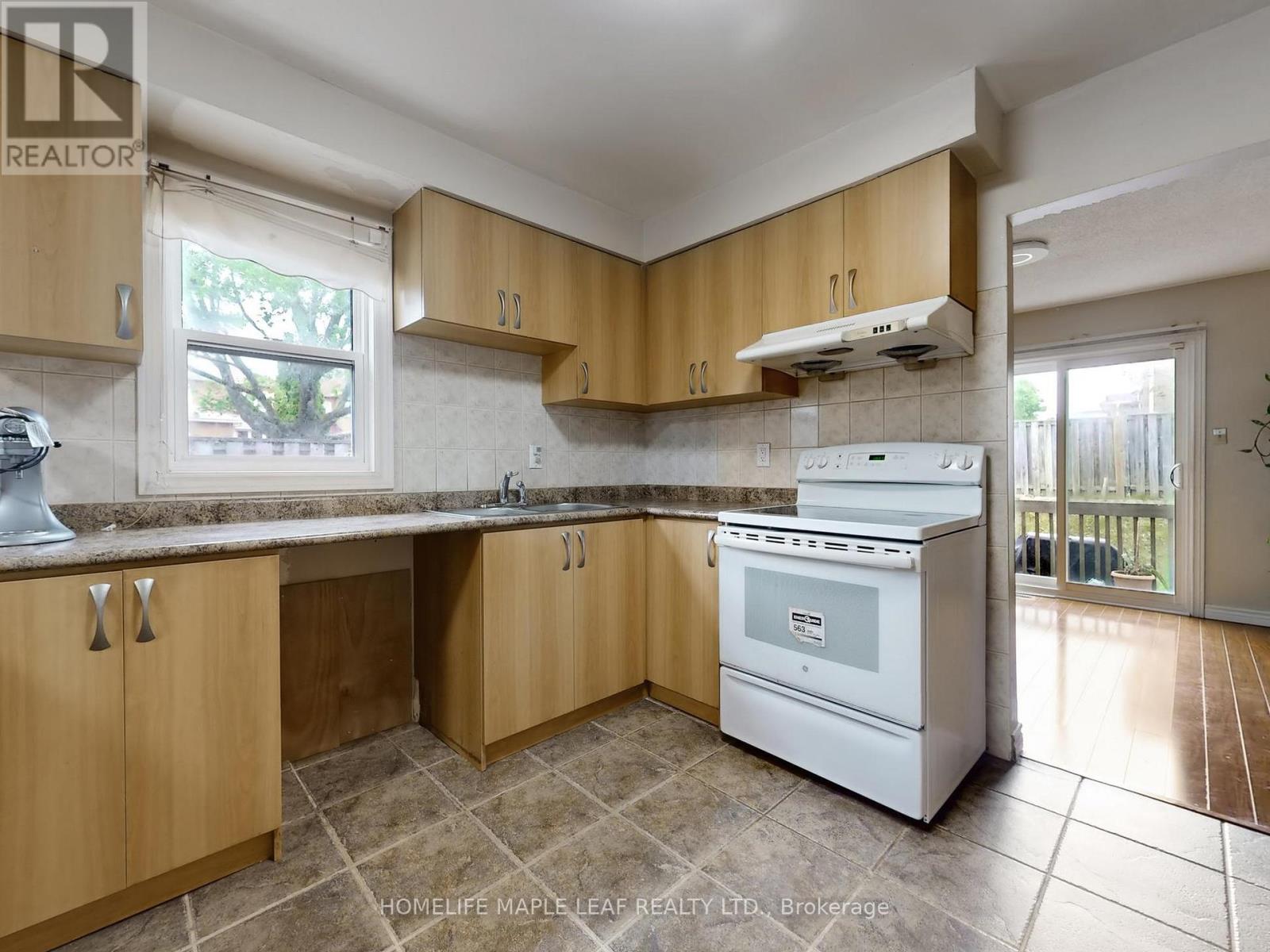 39 Lamay Crescent, Toronto, Ontario  M1X 1J2 - Photo 10 - E12801646