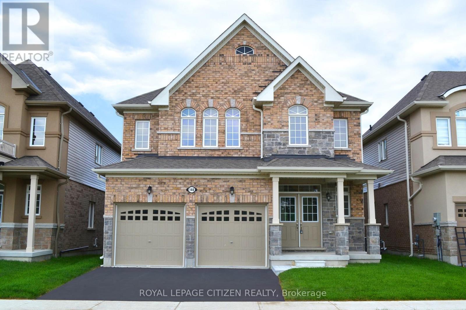 140 HAWKINS STREET, Georgina, Ontario